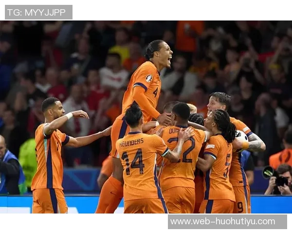 荷兰队官方推特发布海报热身世预赛对阵马耳他德容加克波等明星球员亮相